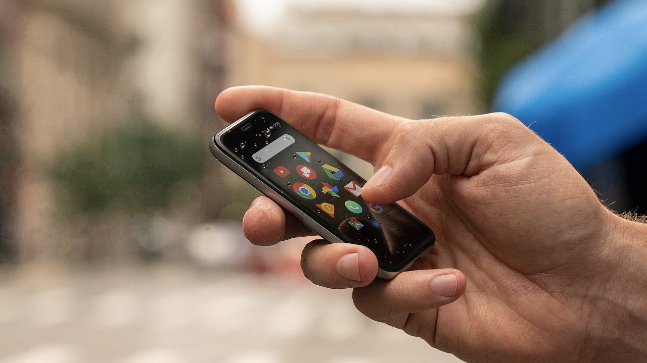 Palm Phone / Ґіки оцінять: 5 найнезвичайніших сучасних смартфонів