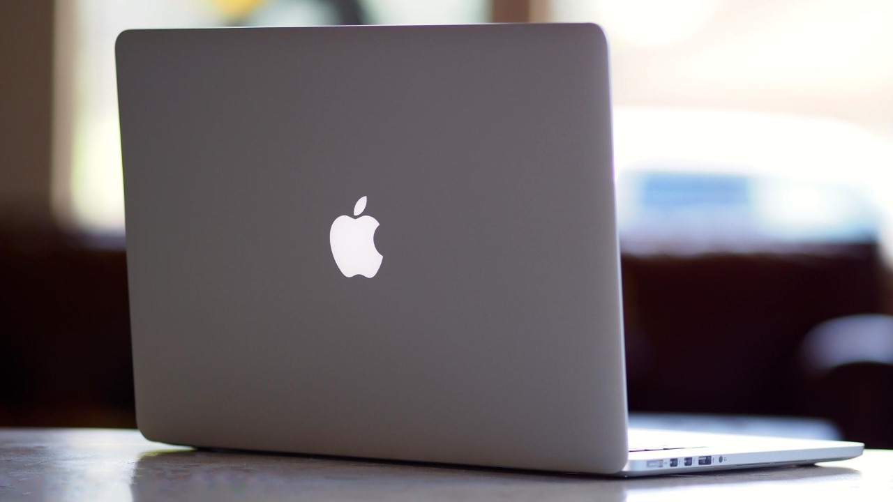 Apple MacBook Pro 13 (2015)