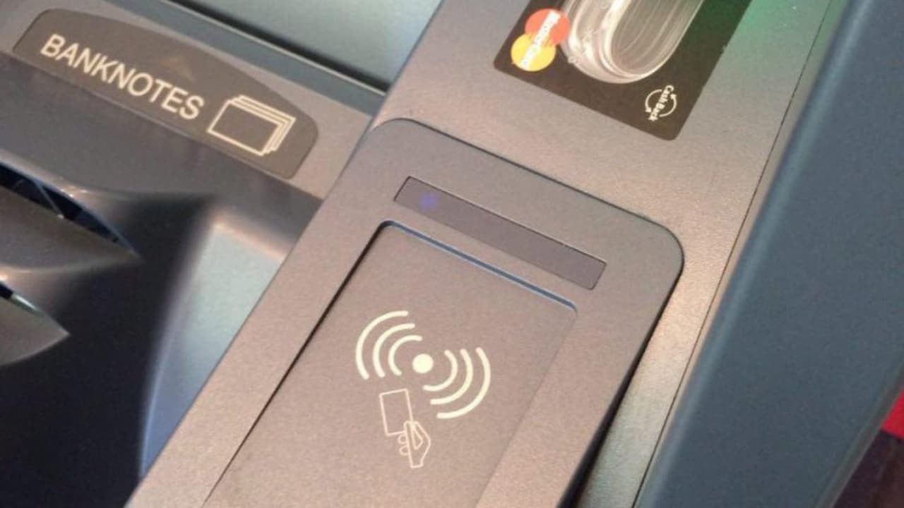 NFC банкомат