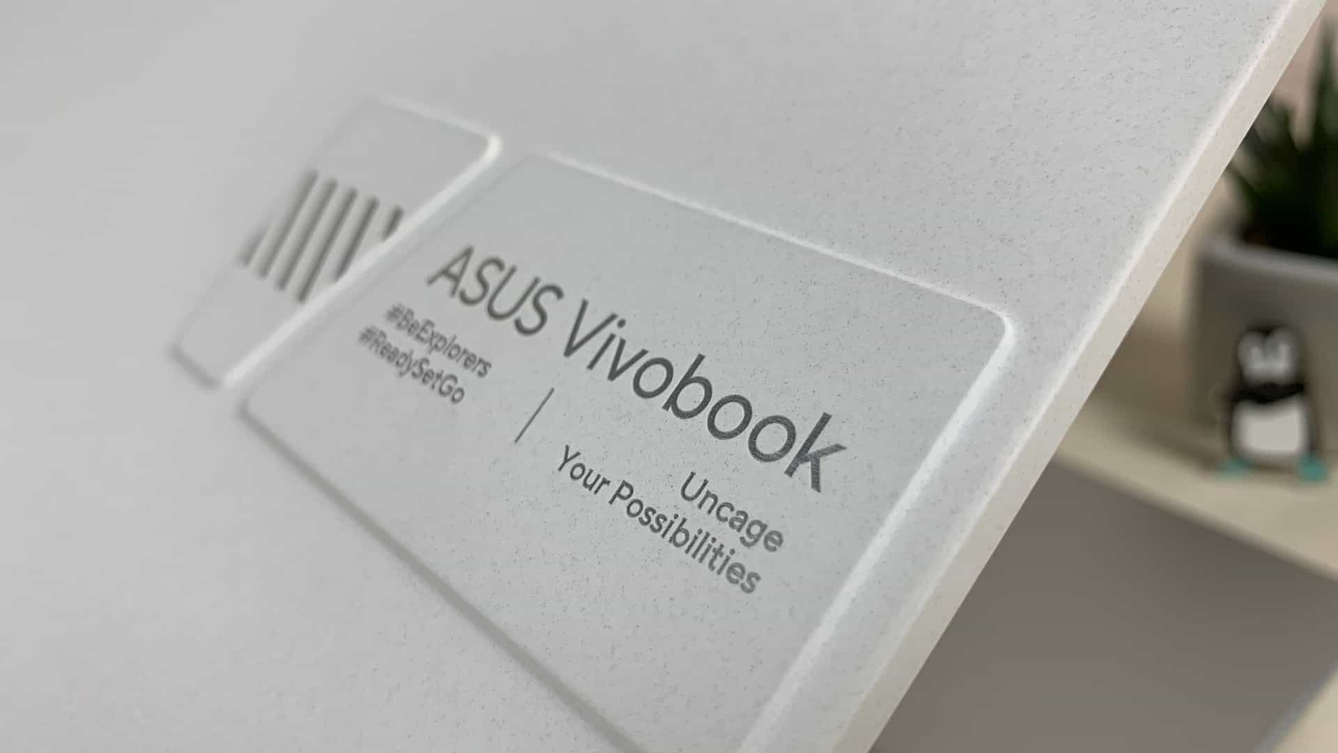 ASUS Vivobook Pro 14X OLED (M7400QE) / логотип