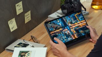 ASUS ZenBook Flip 13 OLED (UX363)