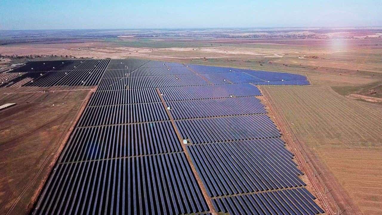 Найбільша сонячна електростанція в Україні (Тоkmak Solar Energy)