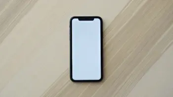 Підекранний Face ID iPhone 17 Pro