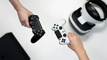 Як вибрати ігрову консоль (ігрові контролери, VR-шолом)