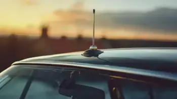 Автомобільна антена (якість зв'язку в автомобілі)
